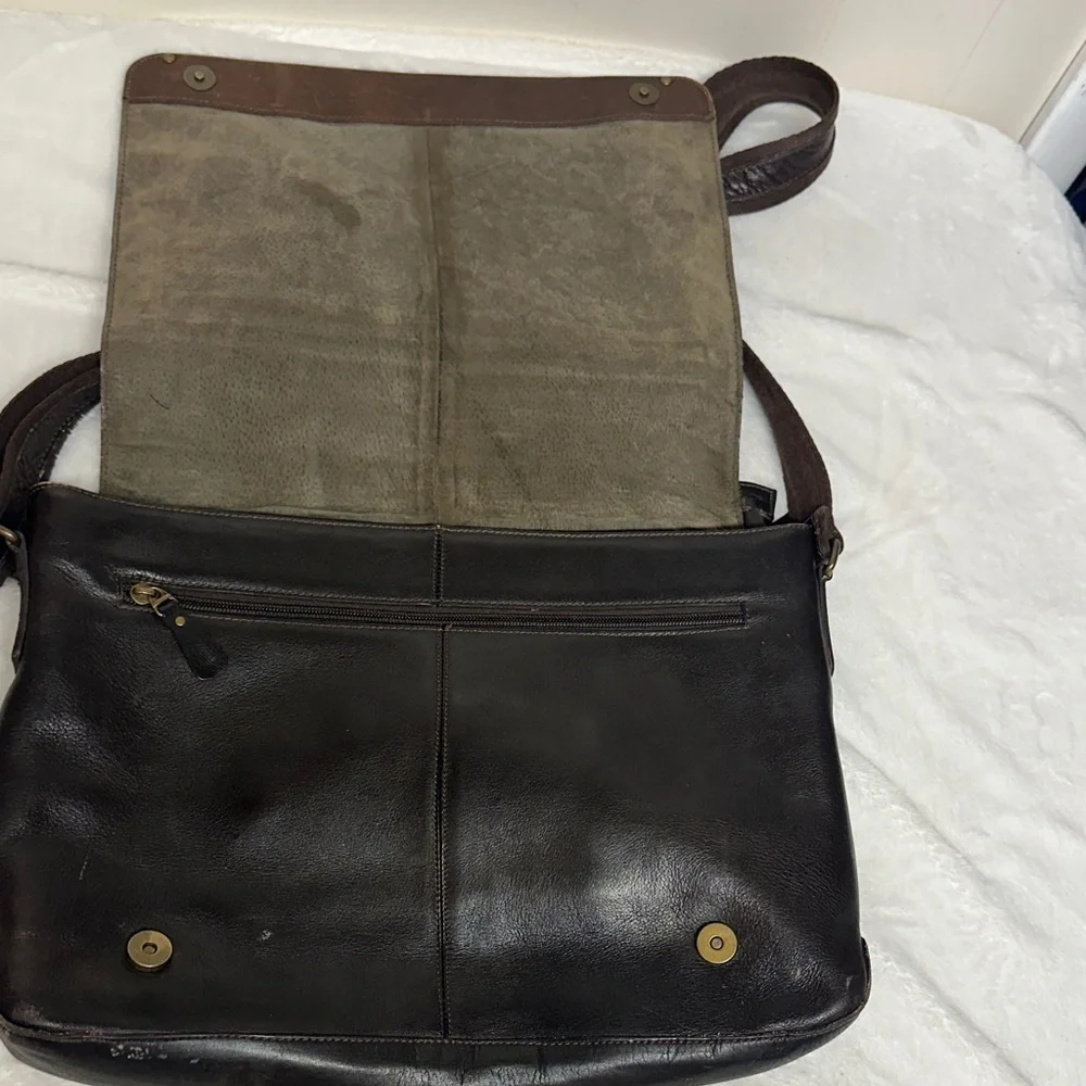 Vintage Bosi Distressed leather messenger Bag